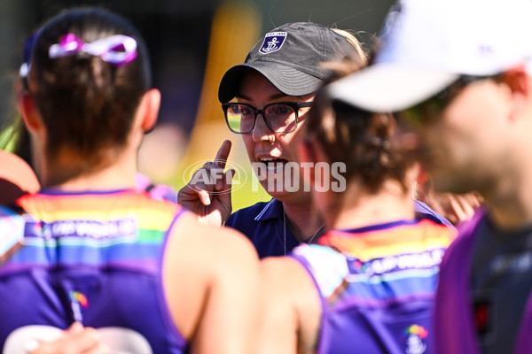 AFLW 2025 Round 09 - Fremantle v Melbourne - A-63894055