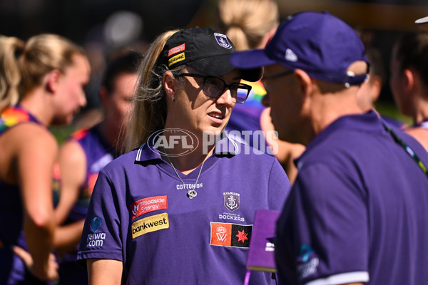AFLW 2025 Round 09 - Fremantle v Melbourne - A-63894057