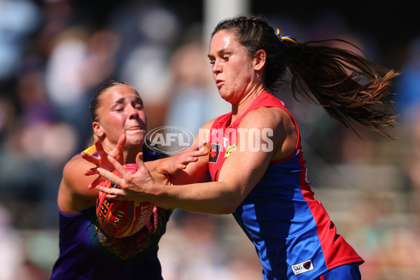 AFLW 2025 Round 09 - Fremantle v Melbourne - A-63894080