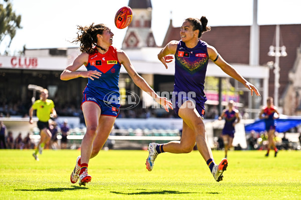 AFLW 2025 Round 09 - Fremantle v Melbourne - A-63896053