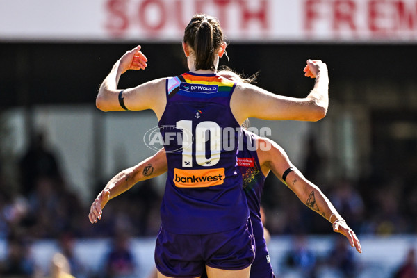 AFLW 2025 Round 09 - Fremantle v Melbourne - A-63897317