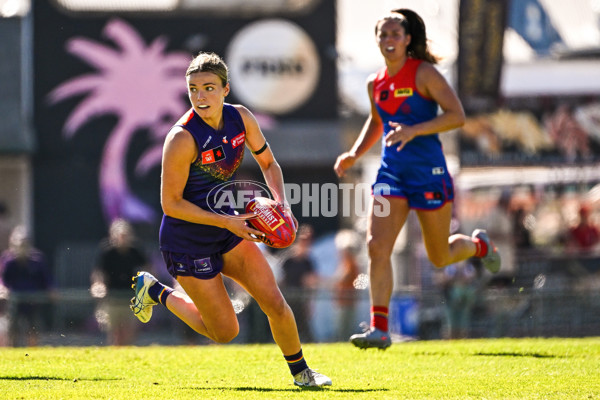 AFLW 2025 Round 09 - Fremantle v Melbourne - A-63897329