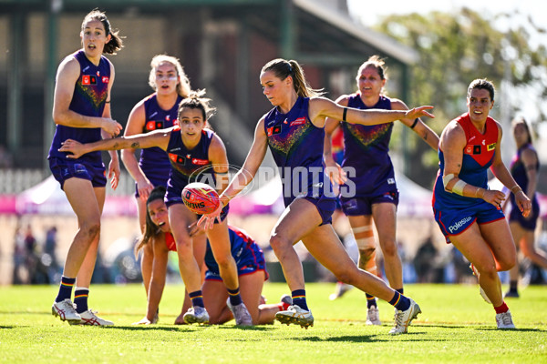 AFLW 2025 Round 09 - Fremantle v Melbourne - A-63897331