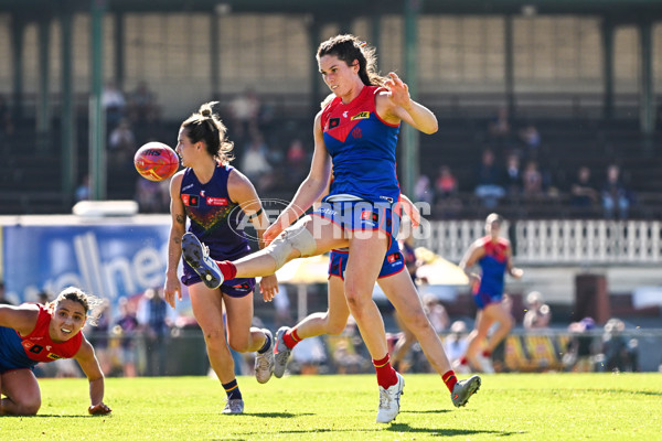 AFLW 2025 Round 09 - Fremantle v Melbourne - A-63897339