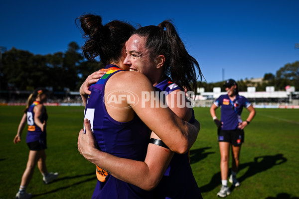 AFLW 2025 Round 09 - Fremantle v Melbourne - A-63900162