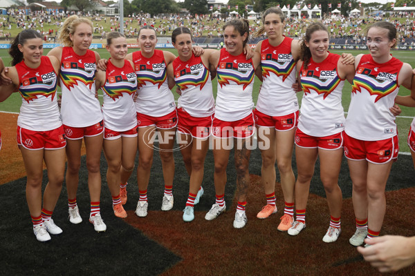 AFLW 2025 Round 09 - Sydney v Carlton - A-63901502