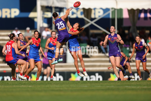 AFLW 2025 Round 09 - Fremantle v Melbourne - A-63901522