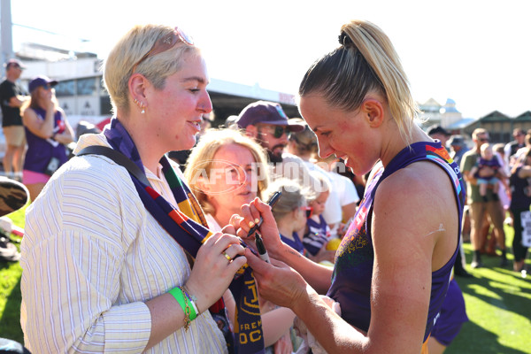 AFLW 2025 Round 09 - Fremantle v Melbourne - A-63901562