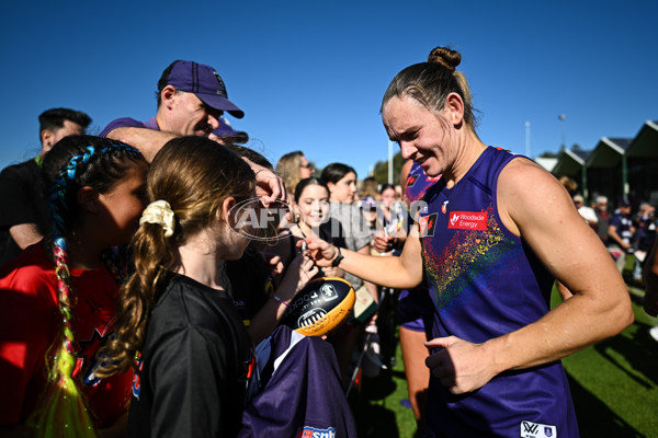 AFLW 2025 Round 09 - Fremantle v Melbourne - A-63902927