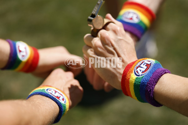 AFLW 2025 Round 09 - Sydney v Carlton - A-63902956
