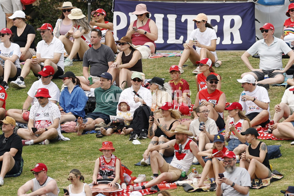 AFLW 2025 Round 09 - Sydney v Carlton - A-63902958