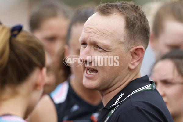 AFLW 2025 Round 09 - Sydney v Carlton - A-63902960