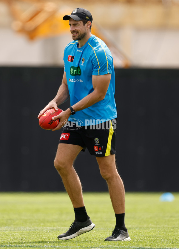 AFLW 2025 Training - Richmond 171025 - A-63984988