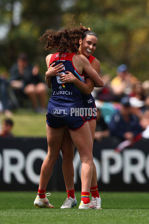 AFLW 2025 Round 10 - Melbourne v Sydney - A-64017782