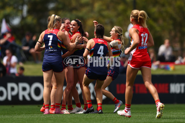 AFLW 2025 Round 10 - Melbourne v Sydney - A-64017783