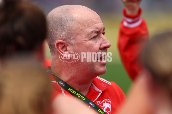 AFLW 2025 Round 10 - Melbourne v Sydney - A-64018556