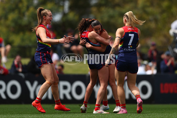 AFLW 2025 Round 10 - Melbourne v Sydney - A-64018559