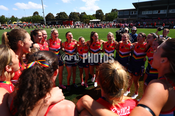 AFLW 2025 Round 10 - Melbourne v Sydney - A-64020534