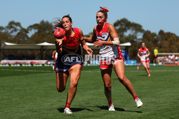 AFLW 2025 Round 10 - Melbourne v Sydney - A-64021448