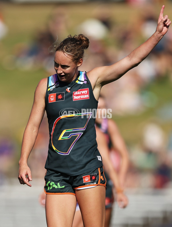 AFLW 2025 Round 10 - GWS v Fremantle - A-64026765