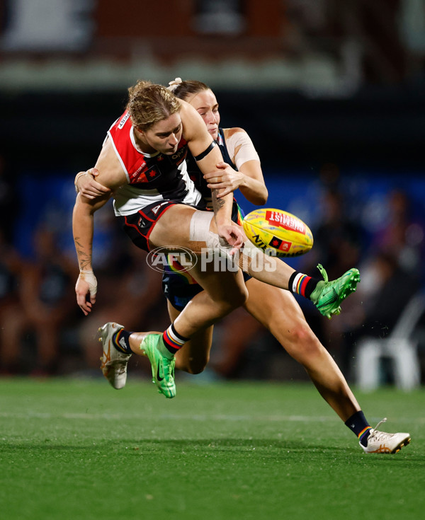 AFLW 2025 Round 10 - Carlton v St Kilda - A-64032271