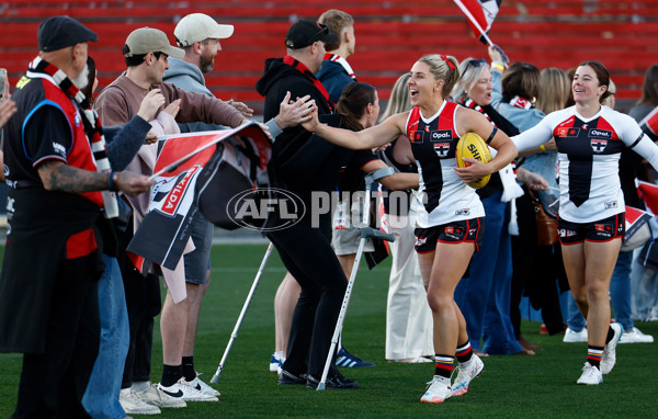 AFLW 2025 Round 10 - Carlton v St Kilda - A-64033620