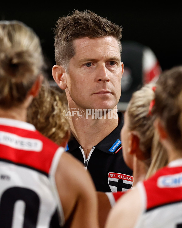 AFLW 2025 Round 10 - Carlton v St Kilda - A-64033672