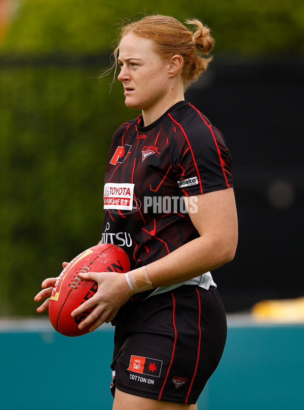 AFLW 2025 Round 10 - Essendon v Brisbane - A-64037750