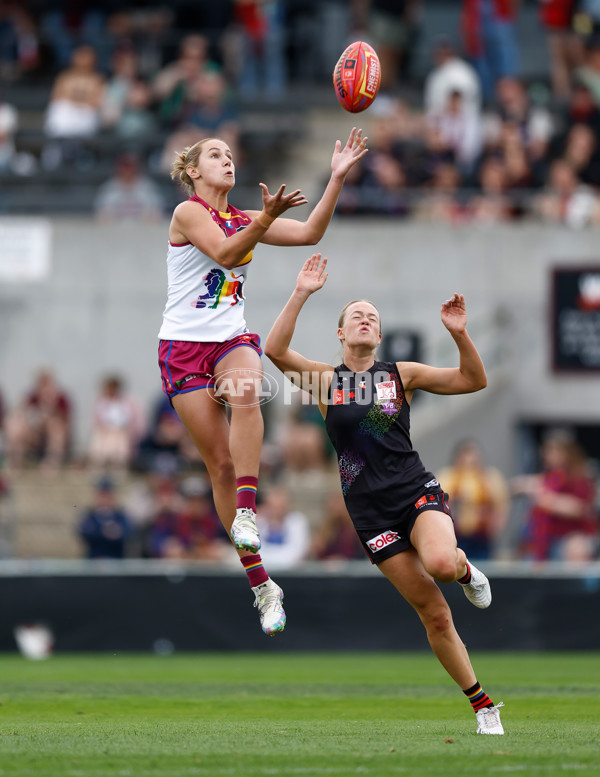AFLW 2025 Round 10 - Essendon v Brisbane - A-64037833