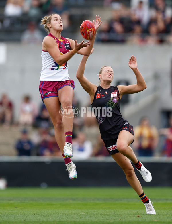 AFLW 2025 Round 10 - Essendon v Brisbane - A-64038619