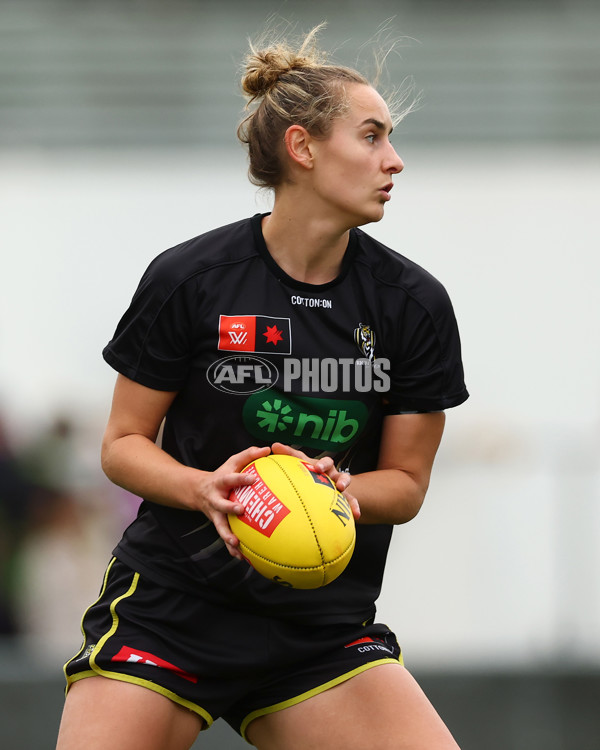 AFLW 2025 Round 10 - Collingwood v Richmond - A-64040186