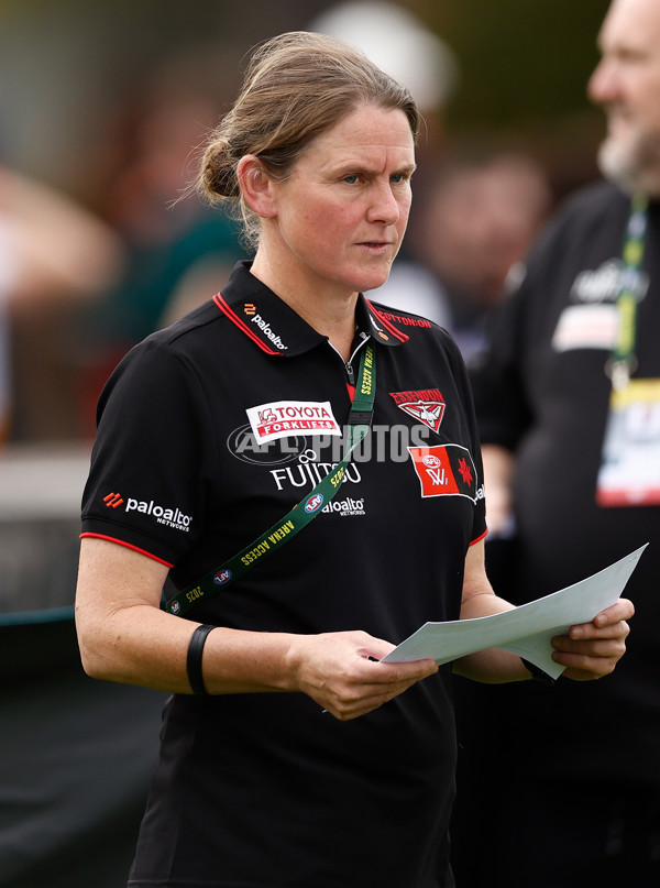 AFLW 2025 Round 10 - Essendon v Brisbane - A-64040202