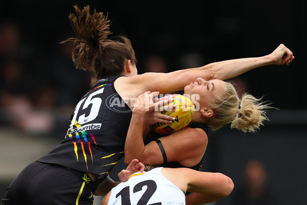 AFLW 2025 Round 10 - Collingwood v Richmond - A-64043212