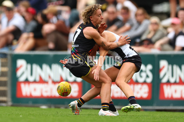 AFLW 2025 Round 10 - Collingwood v Richmond - A-64043273