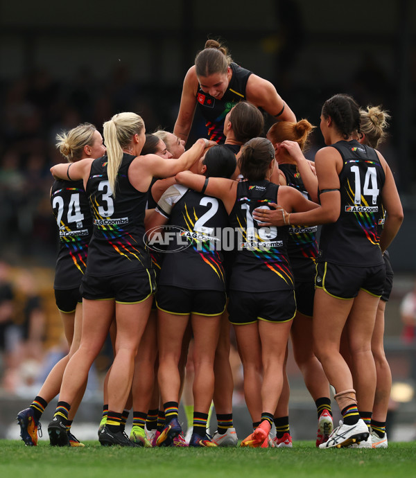 AFLW 2025 Round 10 - Collingwood v Richmond - A-64045604