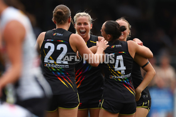 AFLW 2025 Round 10 - Collingwood v Richmond - A-64046063