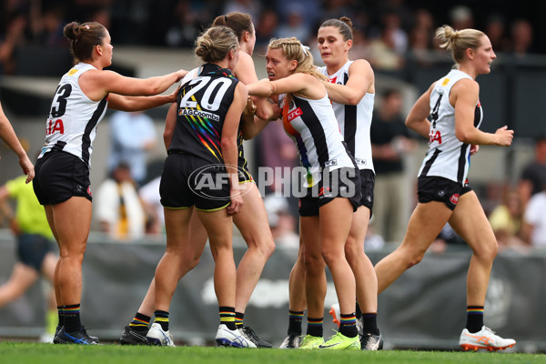 AFLW 2025 Round 10 - Collingwood v Richmond - A-64048153