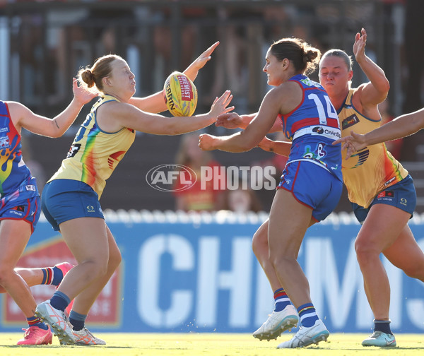AFLW 2025 Round 10 - Gold Coast v Western Bulldogs - A-64048184