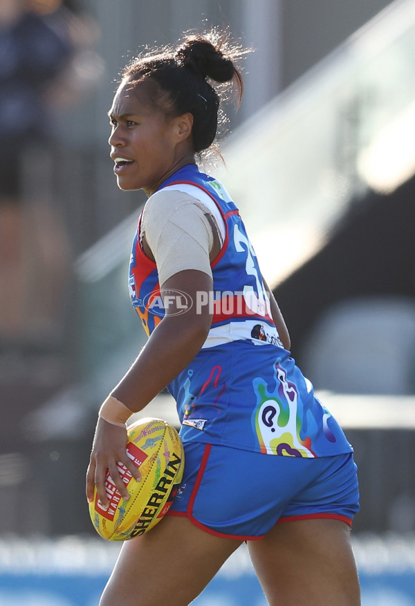 AFLW 2025 Round 10 - Gold Coast v Western Bulldogs - A-64048185