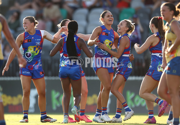 AFLW 2025 Round 10 - Gold Coast v Western Bulldogs - A-64048967