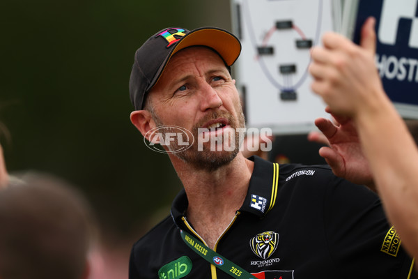 AFLW 2025 Round 10 - Collingwood v Richmond - A-64048997