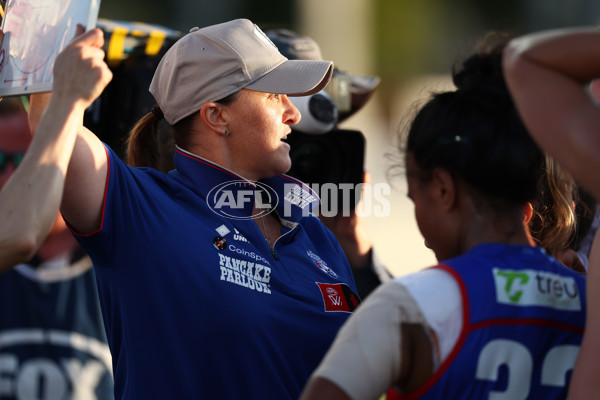 AFLW 2025 Round 10 - Gold Coast v Western Bulldogs - A-64049008