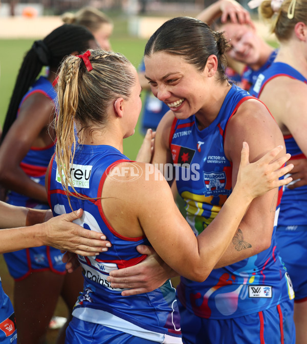 AFLW 2025 Round 10 - Gold Coast v Western Bulldogs - A-64049046