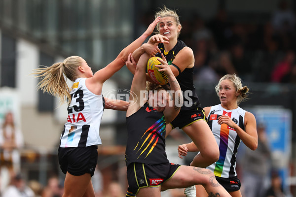 AFLW 2025 Round 10 - Collingwood v Richmond - A-64050490
