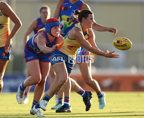 AFLW 2025 Round 10 - Gold Coast v Western Bulldogs - A-64051801