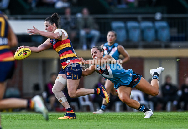 AFLW 2025 Round 11 - Adelaide v Port Adelaide - A-64109327