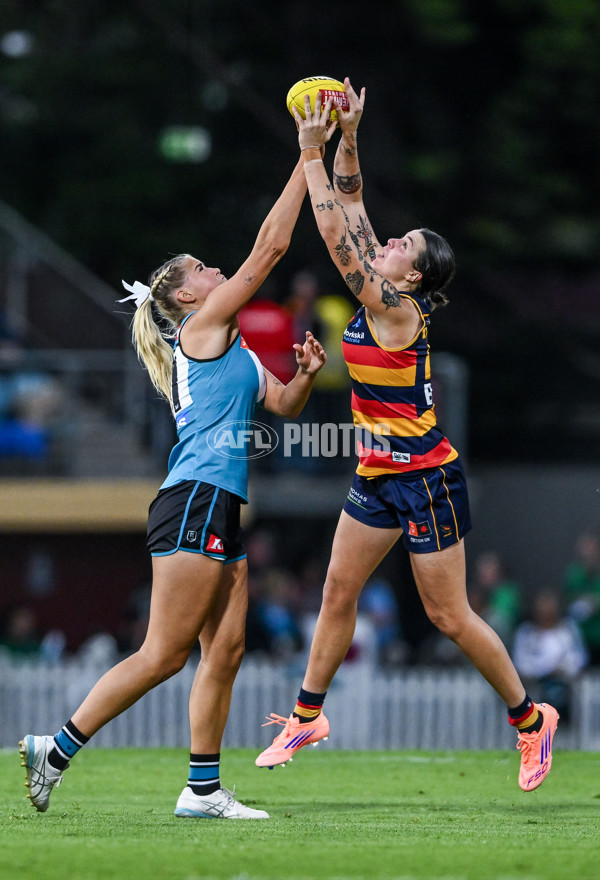 AFLW 2025 Round 11 - Adelaide v Port Adelaide - A-64109334