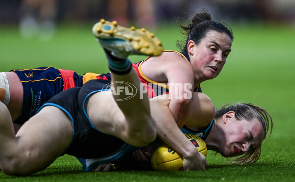 AFLW 2025 Round 11 - Adelaide v Port Adelaide - A-64109343