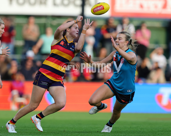 AFLW 2025 Round 11 - Adelaide v Port Adelaide - A-64139797