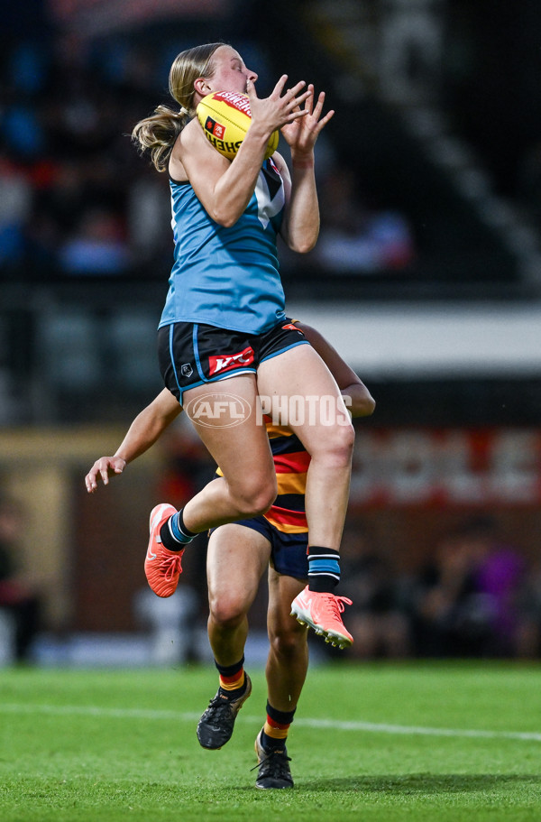 AFLW 2025 Round 11 - Adelaide v Port Adelaide - A-64151274